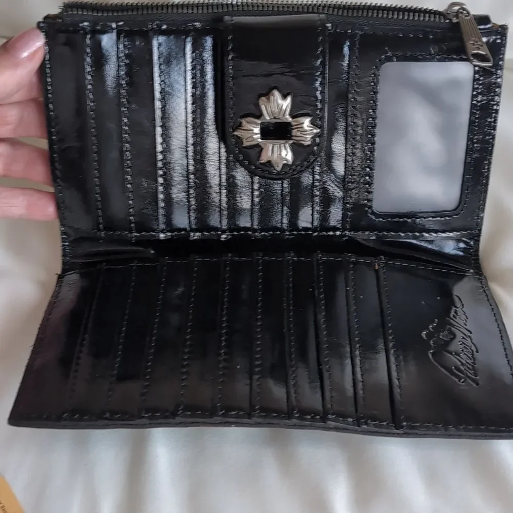 Patricia Nash 🖤 Black Patent Leather- Marene Twist Lock Wallet NWT